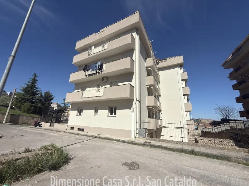 Appartamento in vendita a San Cataldo - foto 2