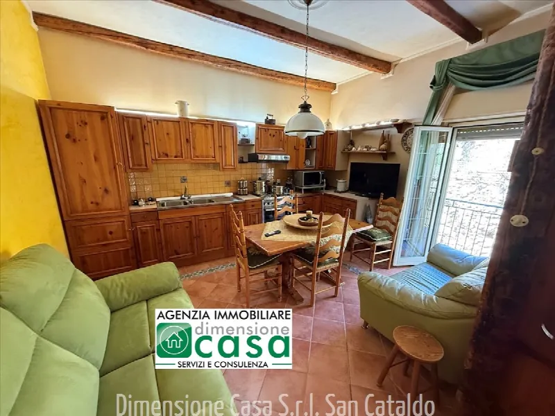 Casa Indipendente in vendita a San Cataldo - foto 1