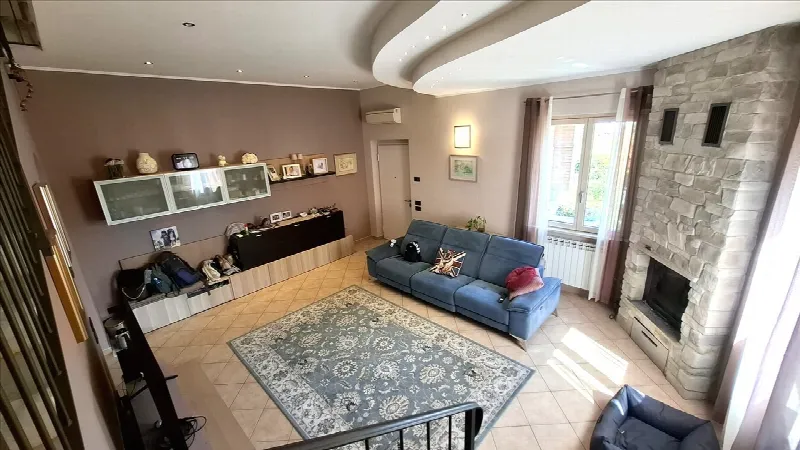 Villa in vendita a Piacenza - foto 1