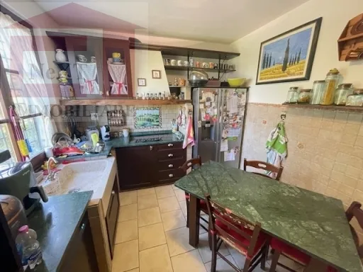 Rustico/Casale in vendita a Reggello - foto 8