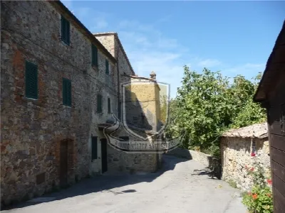 Appartamento a Monticiano