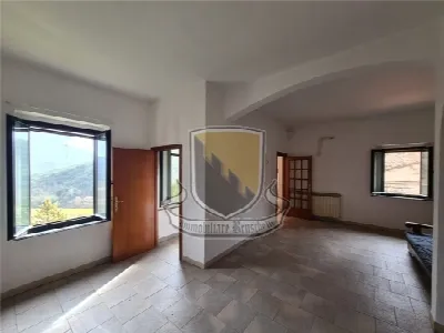 Appartamento a Monticiano