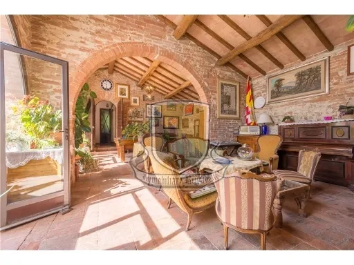Rustico/Casale in vendita a Monteroni d'Arbia - foto 1