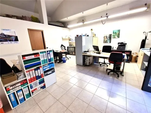 Ufficio in vendita a Firenze, L'isolotto - foto 1