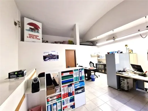 Ufficio in vendita a Firenze, L'isolotto - foto 2