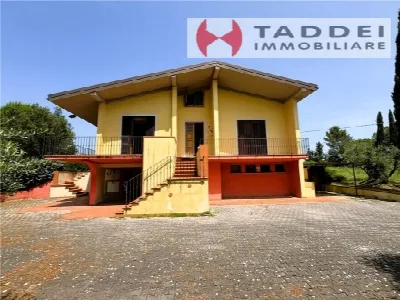 Villa a Montespertoli