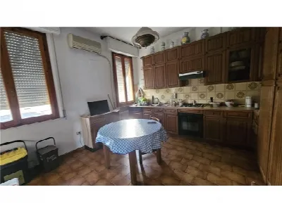 Appartamento in vendita a Capraia e Limite - foto 5