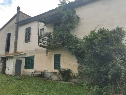 Villa in vendita a Lamporecchio - foto 1
