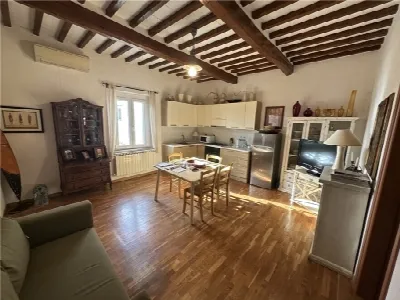 Appartamento a Lastra a Signa