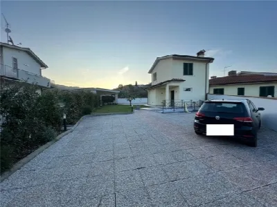 Villa in vendita a Montelupo Fiorentino - foto 1