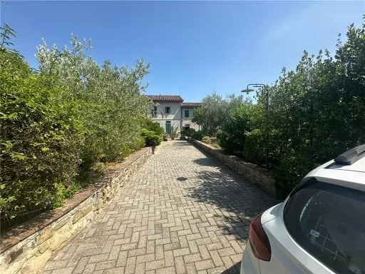 Rustico/Casale in vendita a Carmignano - foto 2