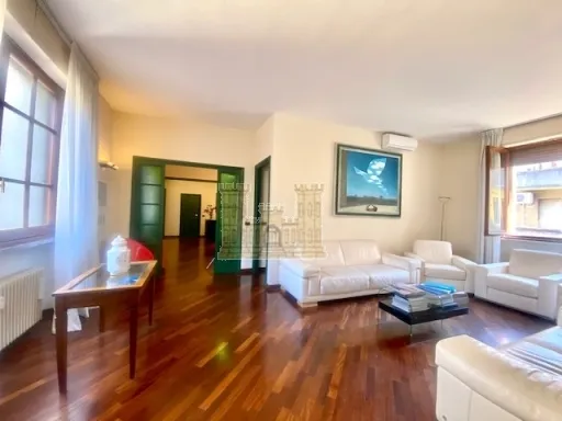 Appartamento in vendita a Firenze, Centro - foto 1