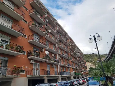 Appartamento in vendita a Messina, Villagg... - foto 1