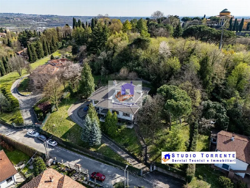 Villa in vendita a Como, Centro - foto 1