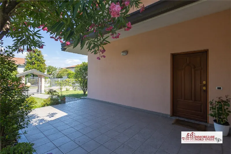 Villa in vendita a Cornaredo - foto 4