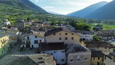 Palazzo/Stabile in vendita a Lovero - foto 2