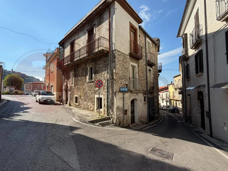 Rustico/Casale in vendita a Roccasecca - foto 1