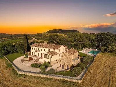 Rustico/Casale in vendita a Caldarola - foto 1