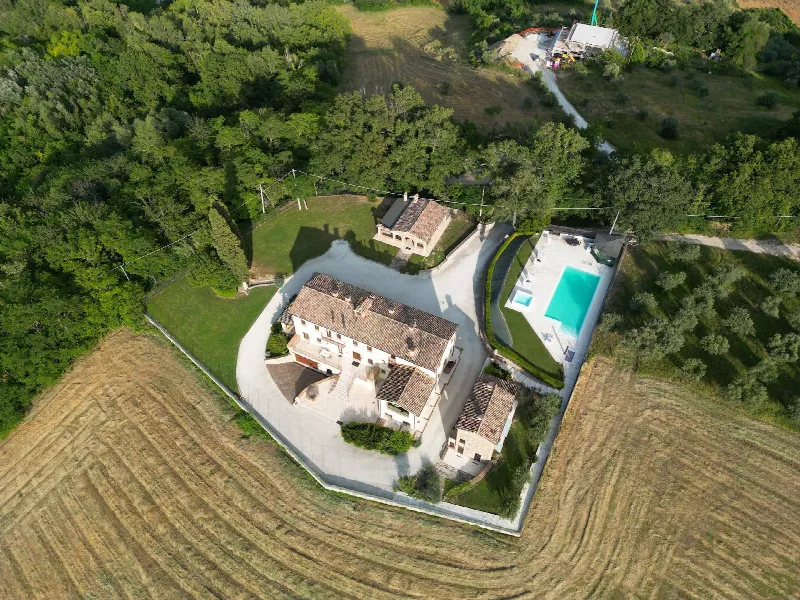 Rustico/Casale in vendita a Caldarola - foto 3
