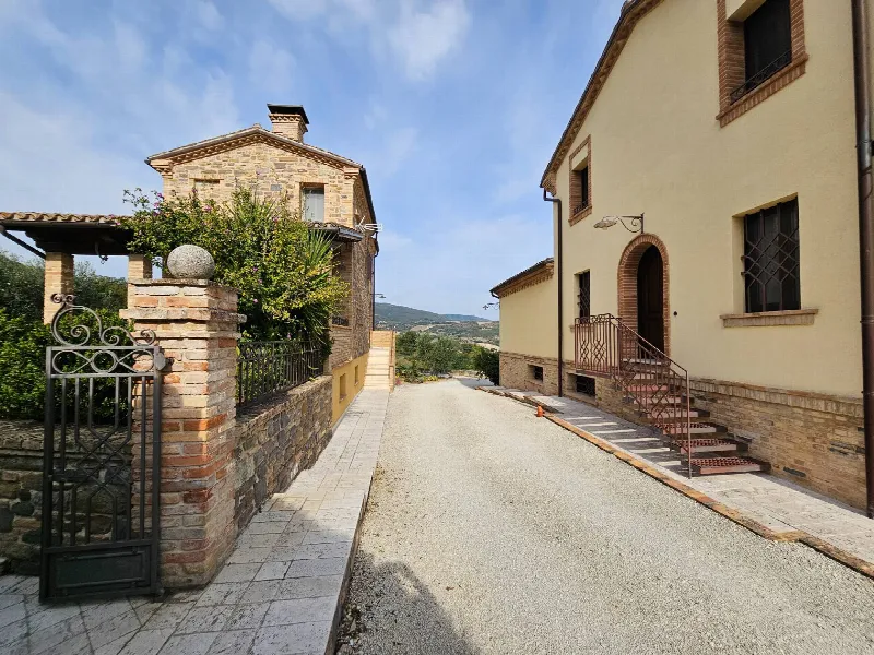 Rustico/Casale in vendita a Caldarola - foto 9