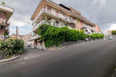 Appartamento in vendita a Tremestieri Etne... - foto 1