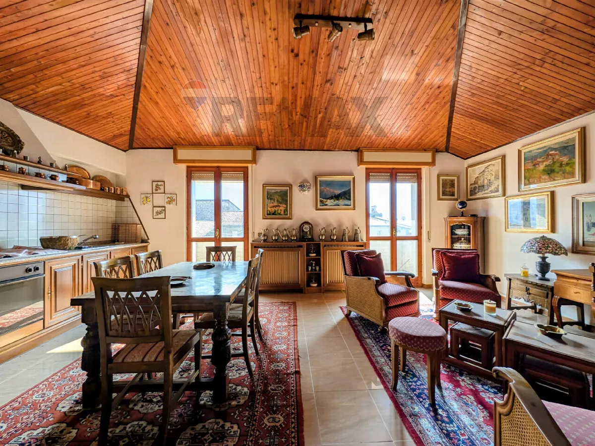 Casa Indipendente in vendita a Costa Volpino - foto 2