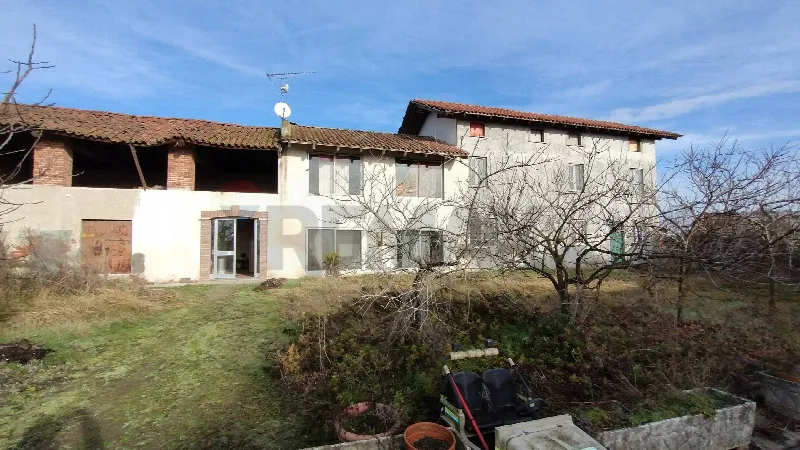 Rustico/Casale in vendita a Arborio - foto 1
