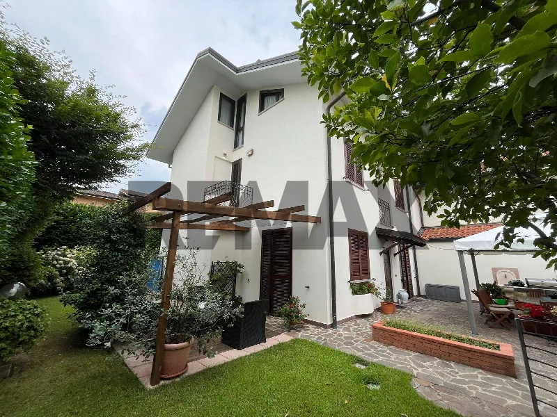 Villa in vendita a Camparada - foto 1