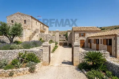Rustico/Casale in vendita a Ragusa, Zona i... - foto 2