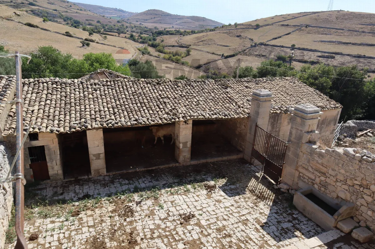 Rustico/Casale in vendita a Ragusa, Zona Industriale, Conservatore, San Giacomo - foto 5