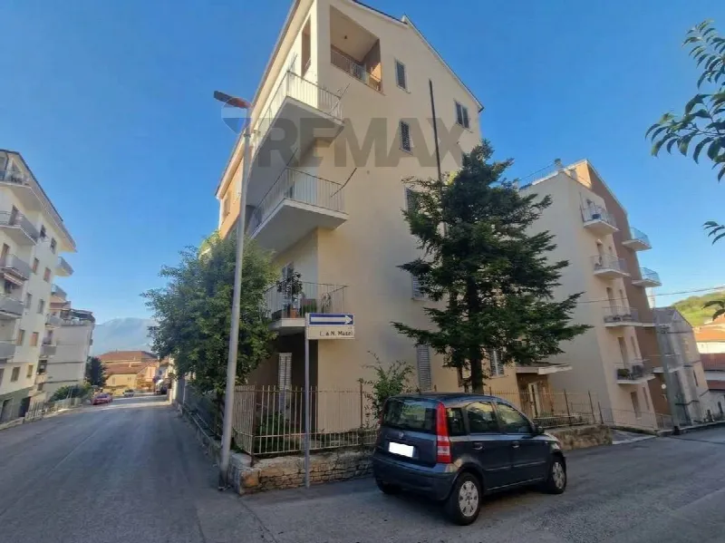 Appartamento in vendita a Chieti, Chieti Città - foto 1
