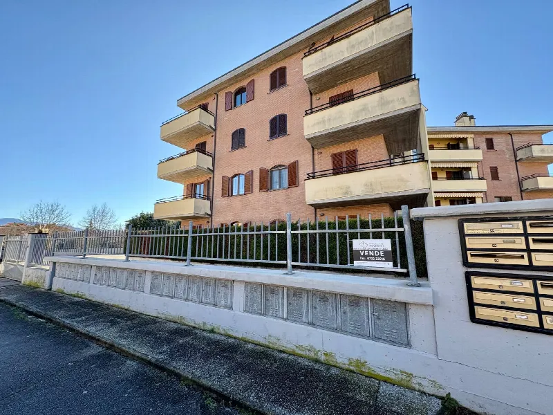 Appartamento in vendita a Fabriano - foto 2
