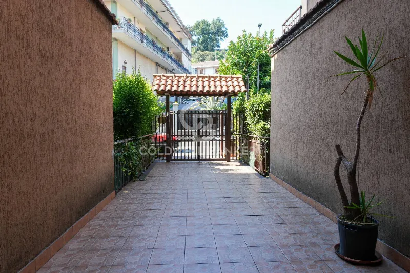 Appartamento in vendita a Aci Catena - foto 1