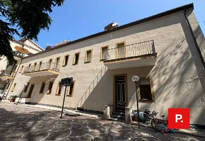 Appartamento in vendita a Caserta, Centro - foto 1