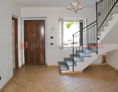 Casa Indipendente in vendita a Varallo Pom... - foto 1