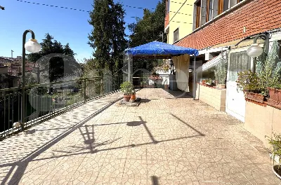 Appartamento in vendita a Carrara, Centro - foto 1