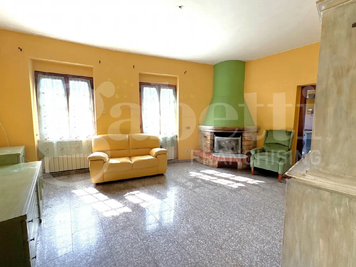 Appartamento in vendita a Carrara, Centro - foto 2