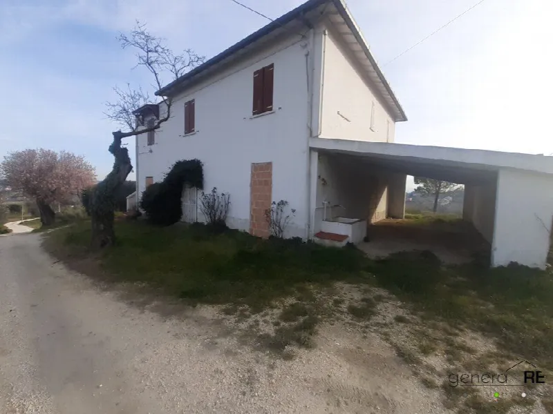 Rustico/Casale in vendita a Spoltore - foto 2