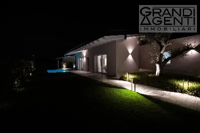 Villa in vendita ad Affi - foto 1