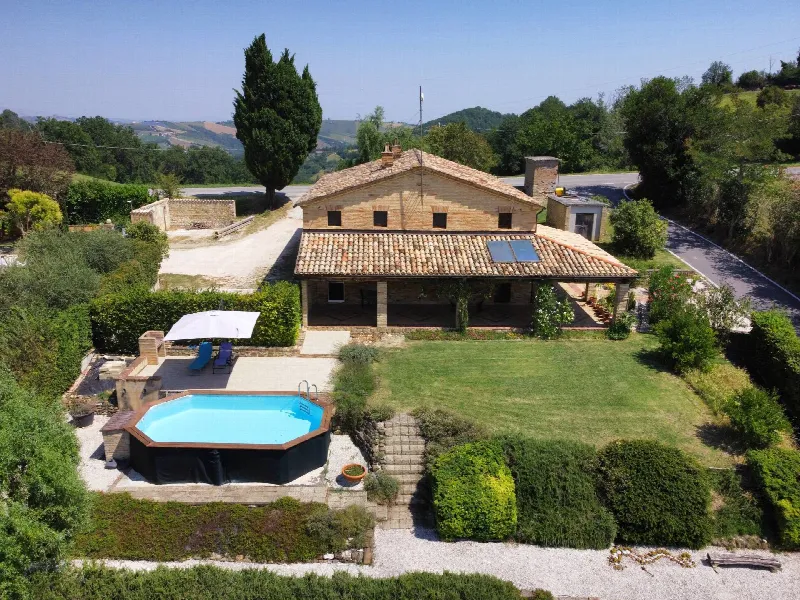 Rustico/Casale in vendita a Penna San Giovanni - foto 1