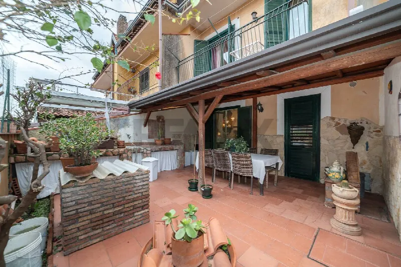 Villa in vendita a San Giovanni la Punta - foto 1