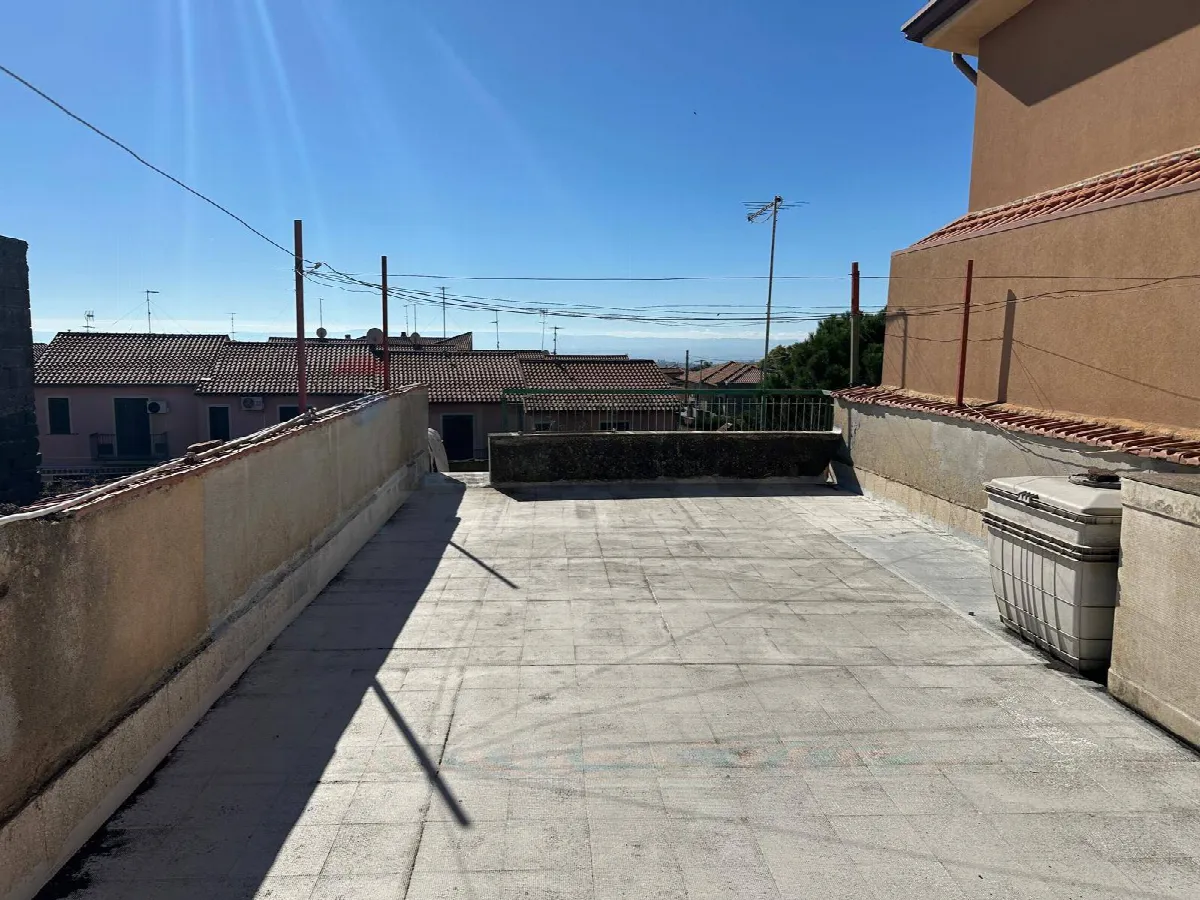 Appartamento in vendita a Camporotondo Etneo - foto 2