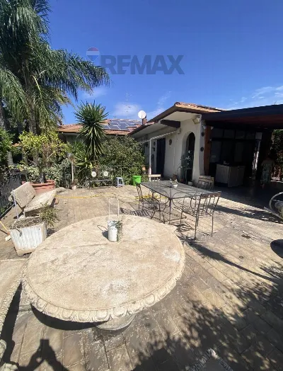 Villa in vendita a Misterbianco - foto 1