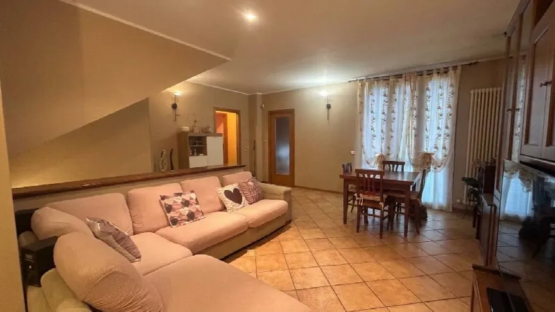 Villa in vendita a Traversetolo - foto 1