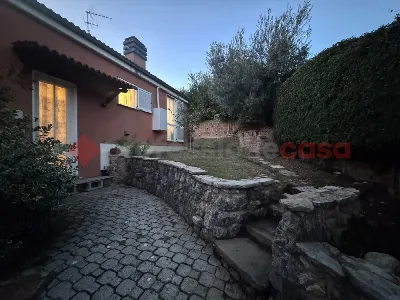 Casa Indipendente in vendita a Collesalvet... - foto 6