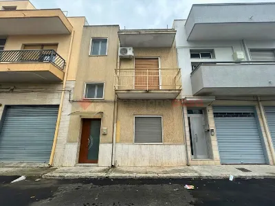 Casa Indipendente in vendita a Grottaglie - foto 1