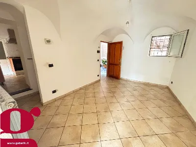 Appartamento in vendita a Imperia, Caramag... - foto 2