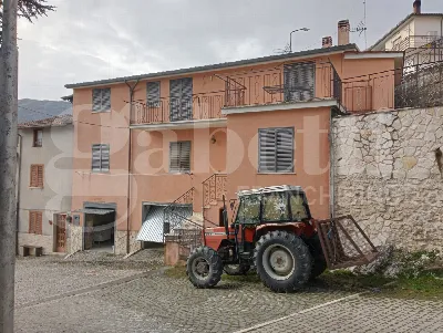 Appartamento in vendita a Sante Marie - foto 1