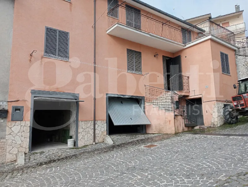 Appartamento in vendita a Sante Marie - foto 2