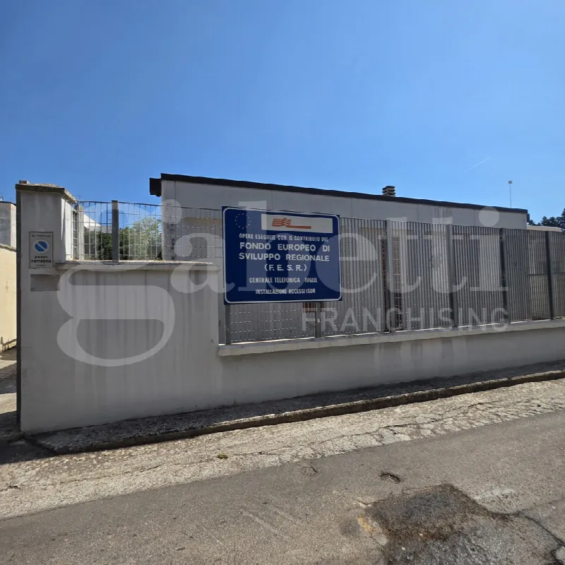 Palazzo/Stabile in vendita a Tuglie - foto 1